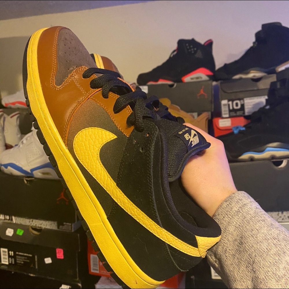 Nike Dunks From 2011 Sz 11.5